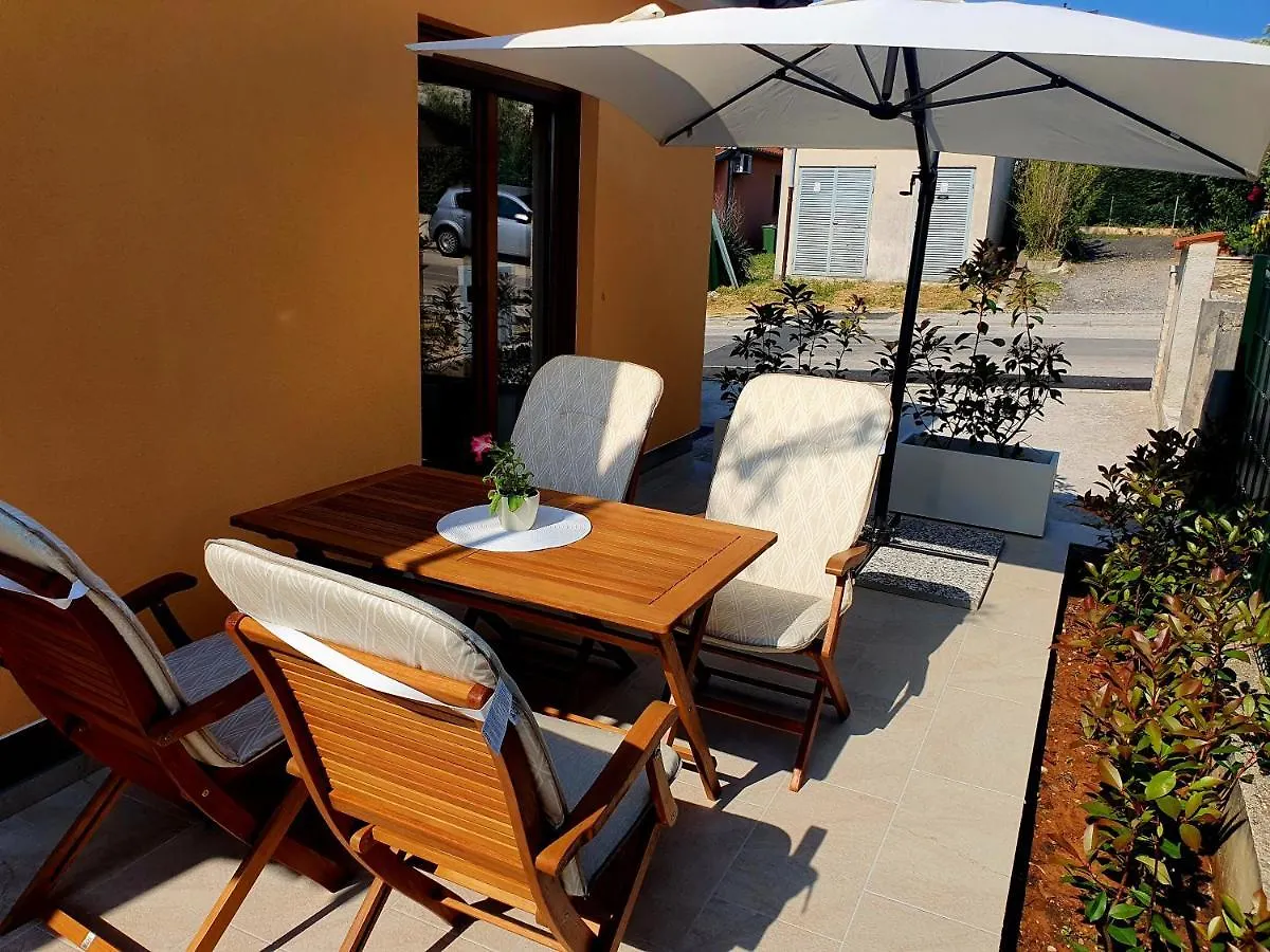 Apartment Blue Pula Kroatien